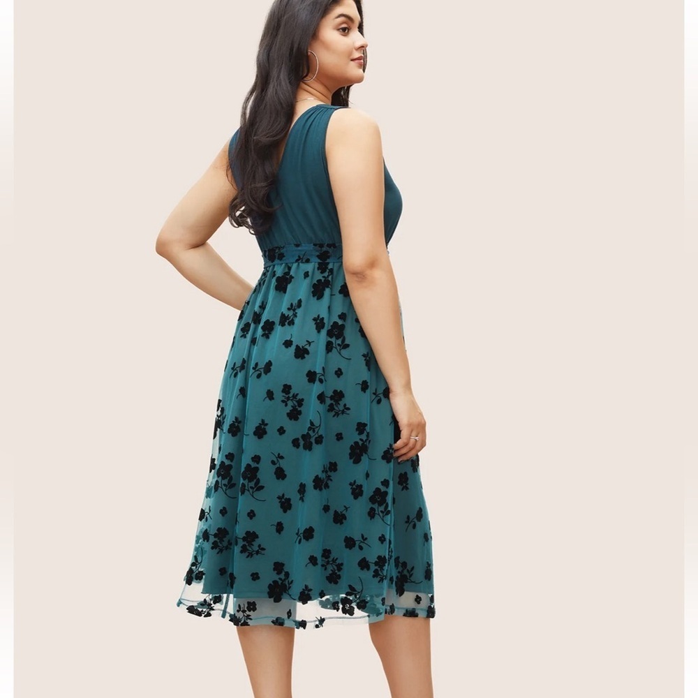 BloomChic Size L Floral Mesh Patchwork Surplice Neck Tank Dress us12 - Picture 2 of 7